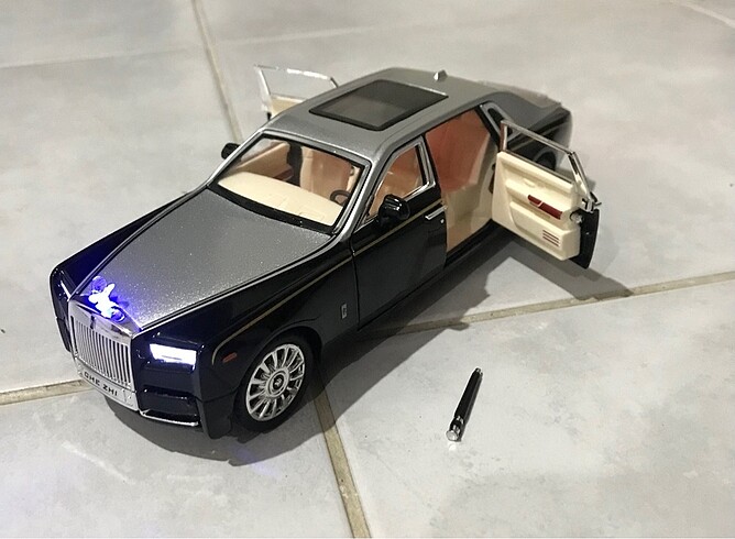  Rolls royse ışıklı oyuncak araba