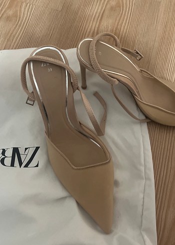 Zara Bej Stiletto Topuklu Kadın Akşam Ayakkabısı