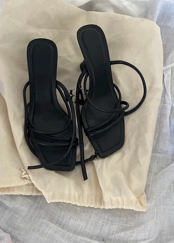 Siyah Minimalist Stiletto Topuklu Kadın Sandalet
