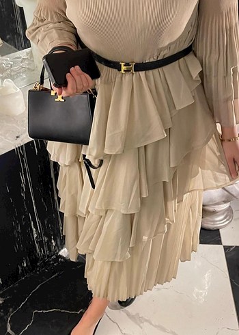 Bej Deri Fırfırlı Kadın Clutch