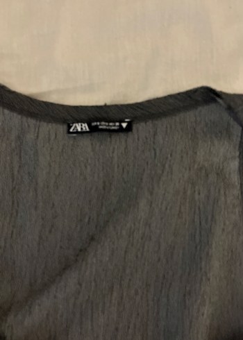Zara Siyah Keten Pliseli Kolsuz Bluz
