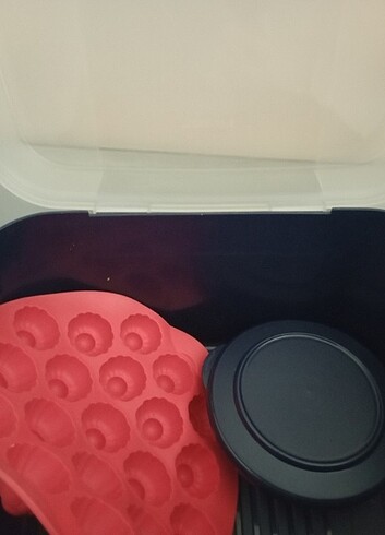 3 parca Tupperware 