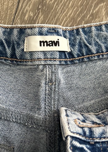 28 Beden mavi Renk Mavi cherry kot şort