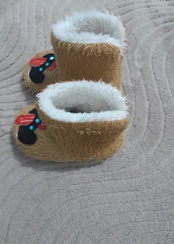 Kız Erkek Çocuk Kahverengi Kürklü Nakışlı Ev Terliği - Görsel 2