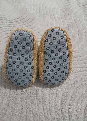 Kız Erkek Çocuk Kahverengi Kürklü Nakışlı Ev Terliği - Görsel 3