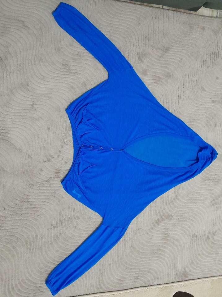 KORE MALI Mavi V Yaka Salaş Hırkası - Görsel 3