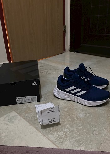 Adidas 42
