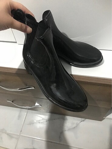 Yağmur botu