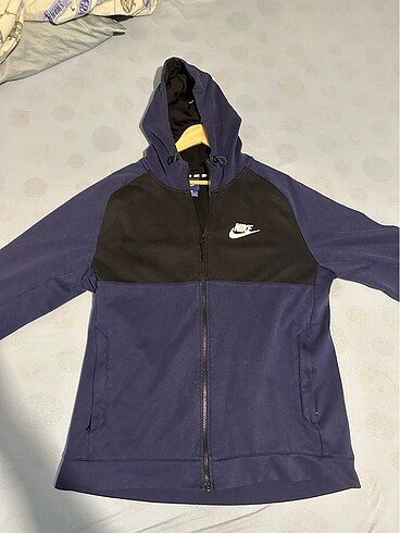 l Beden Nike Sweatshirt