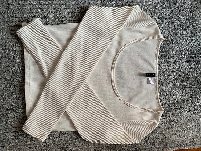 h&m beyaz crop
