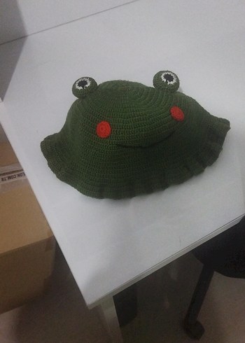 Yeşil Örgü Kurbağa Şapka