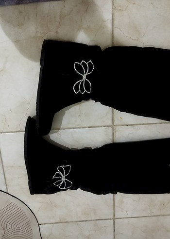 Siyah Nakışlı Süet  Kadın Çizme - Görsel 4