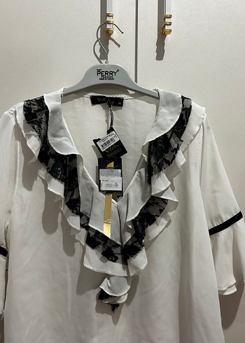 V Yaka Fırfırlı Kadın Mini Bluz - Görsel 5