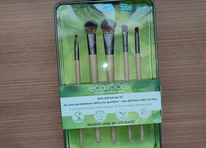 Ecotools makyaj fircasi 