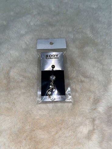 Sallantılı göbek piercing - Görsel 3
