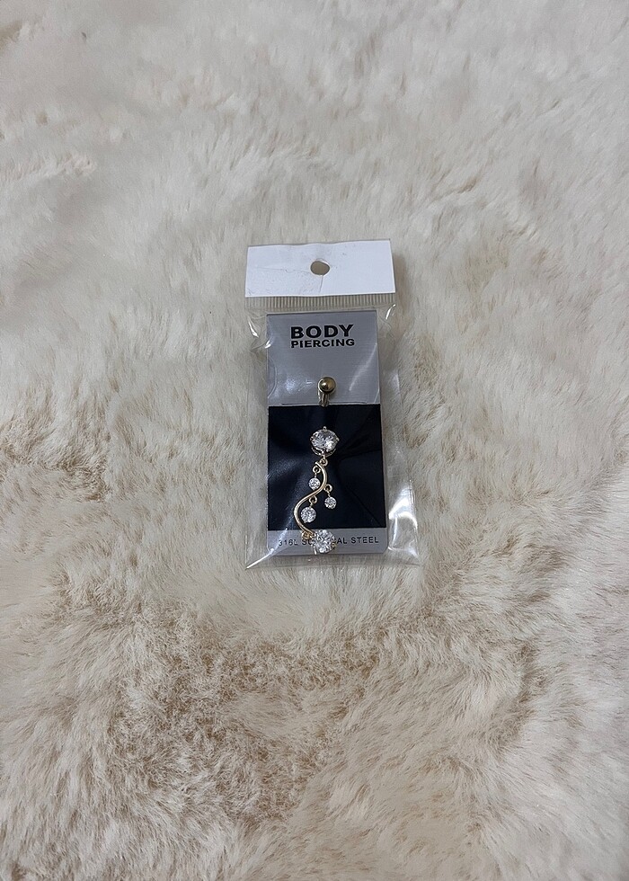 Sallantılı göbek piercing - Görsel 5