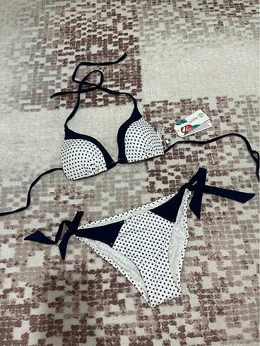 Agatha Ruiz De La Prada Puantiyeli bikini takımı