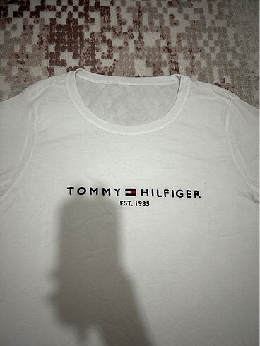 m Beden beyaz Renk Tommy beyaz tişört