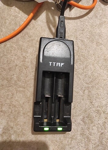 Universal pil şarj aleti - Görsel 2