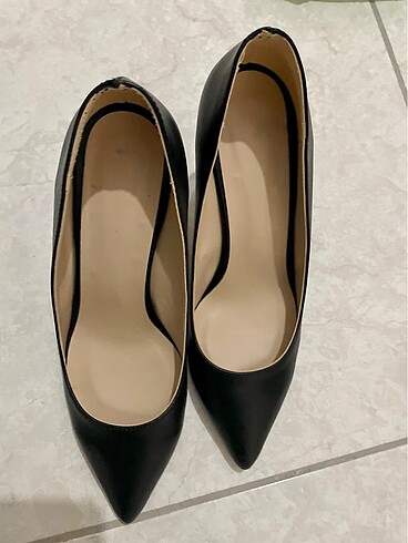 Siyah Stiletto