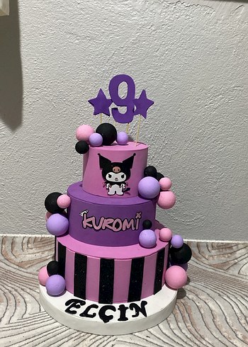 Mor Kuromi Figürlü Doğum Günü Pastası - Görsel 3