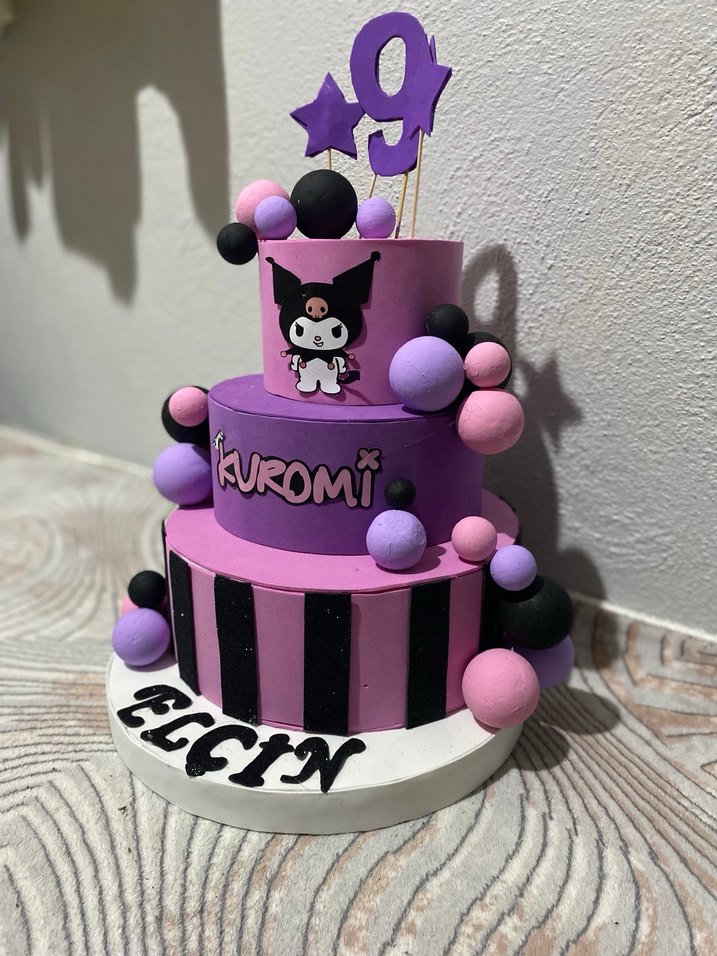 Mor Kuromi Figürlü Doğum Günü Pastası - Görsel 2