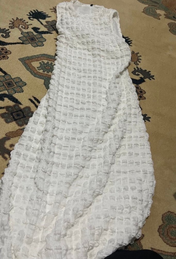 Beyaz Uzun Piliseli Keten Elbise - Görsel 2