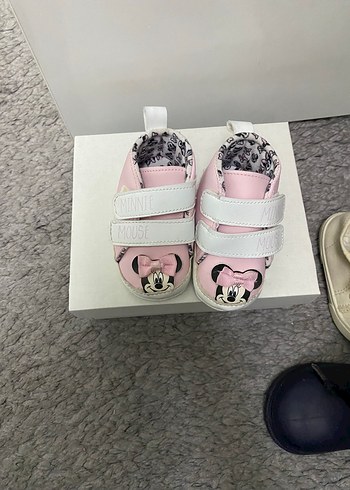 Kız Çocuk Pembe Minnie Mouse Spor Ayakkabı - Görsel 4