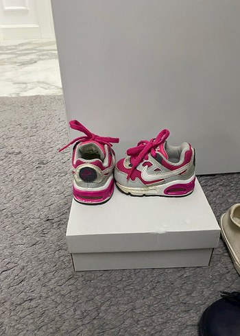 Kız Çocuk Pembe Bağcıklı Spor Ayakkabı - Görsel 3