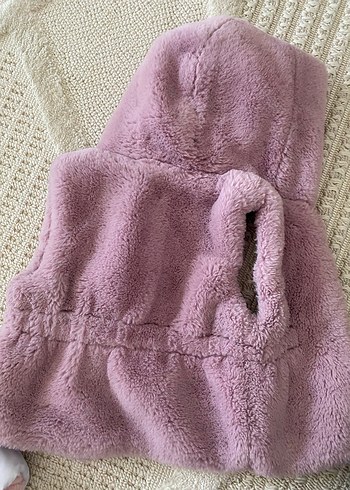 Kız Çocuk Kapüşonlu Pembe Peluş Yelek - Görsel 3