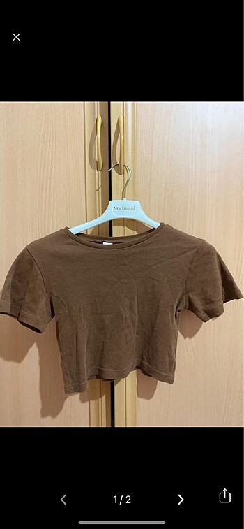 Kahverengi kısa kollu crop tişört