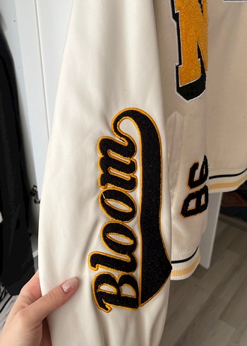 Beyaz Baskılı Kadın Bomber Ceket - Görsel 3