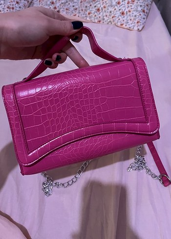 Zincir Detaylı Pembe Yılan Desenli Deri Çanta - Görsel 2