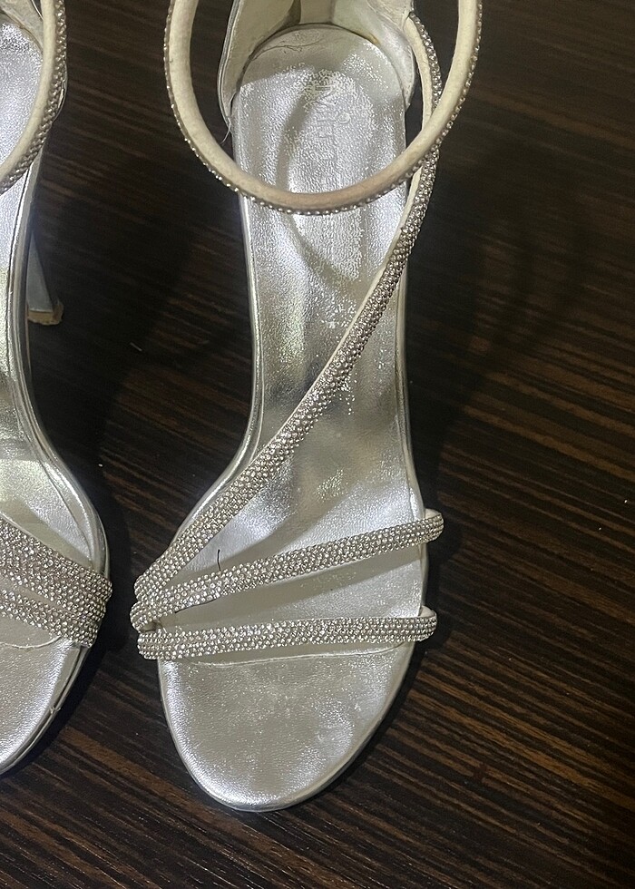 Gümüş rengi topluluk sandalet - Görsel 5