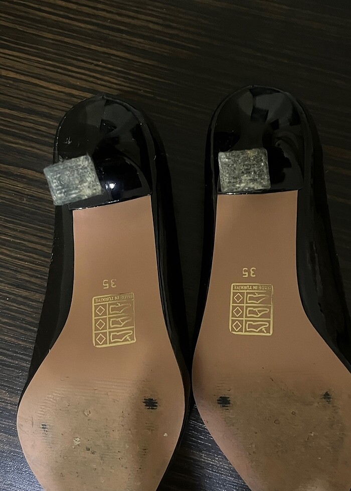 Siyah topuklu ayakkabı - Görsel 5