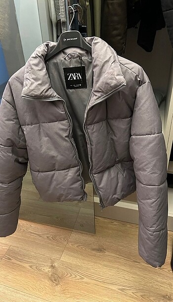 Zara mont