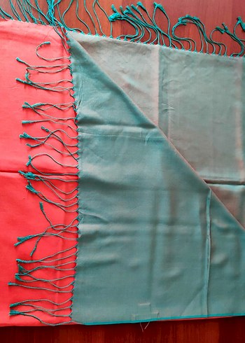 Kırmızı Parlak İpek Kadın Fular - Görsel 2