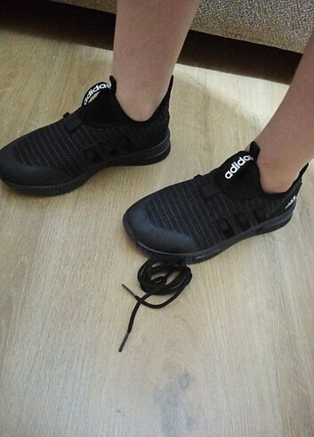37 Beden siyah Renk Adidas ayakkabo