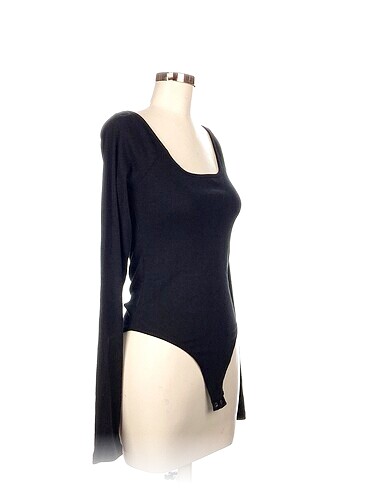 IAMNOTBASIC IAMNOTBASIC Bluz %70 İndirimli.