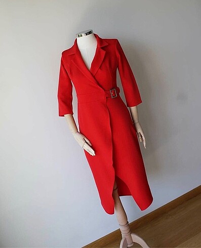 Kırmızı Ceket Elbise