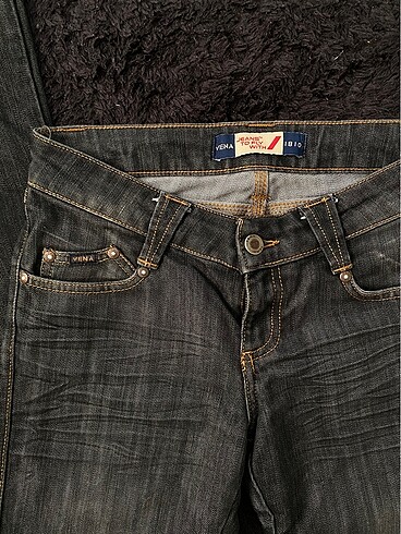Vena Y2k jean
