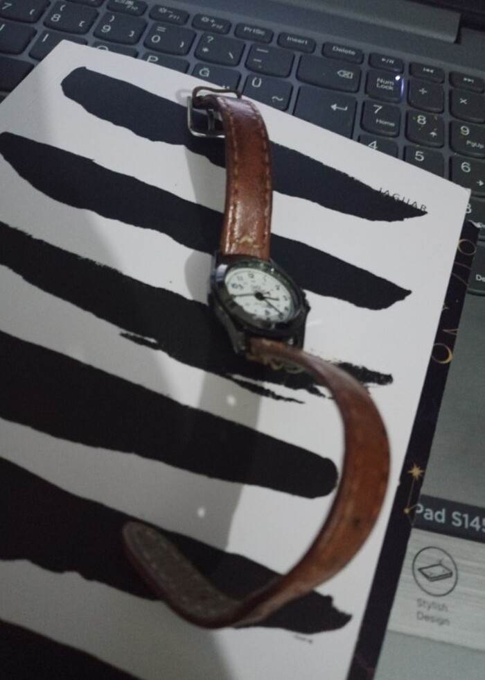 Kadın vintage kol saati  - Görsel 2