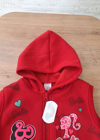 Kız Çocuk Kırmızı Kapüşonlu Barbie Yelek - Görsel 3
