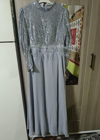 Uzun Kollu Gri Payetli Abiye Elbise - Görsel 2