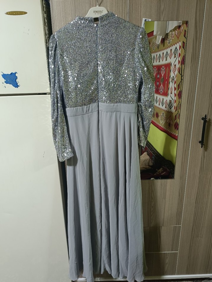 Uzun Kollu Gri Payetli Abiye Elbise - Görsel 4