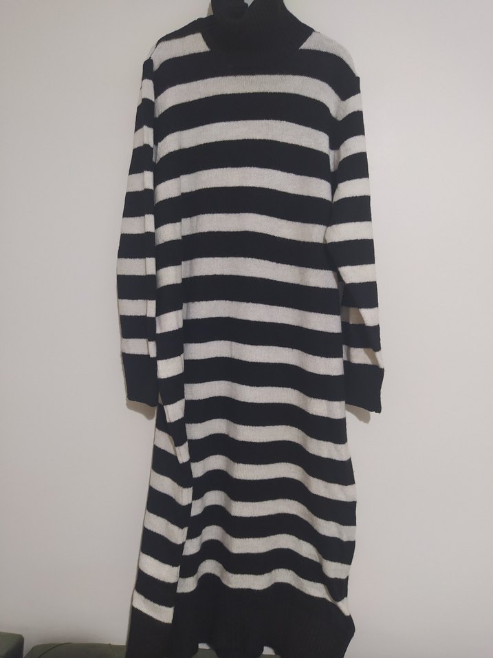 Uzun Kollu Yüksek Yaka Çizgili Triko Elbise - Görsel 3