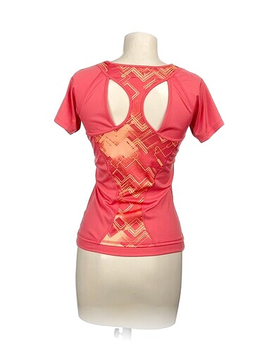 s Beden Puma T-shirt %70 İndirimli.