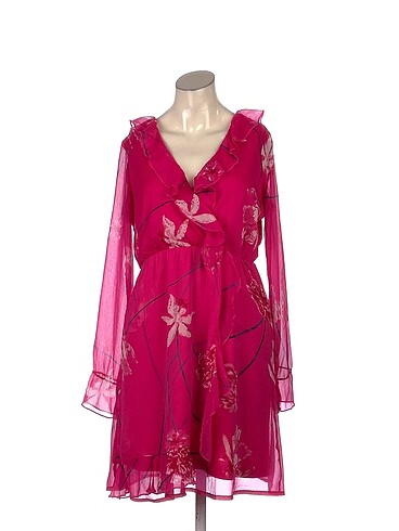 Vero Moda Kısa Elbise %70 İndirimli.