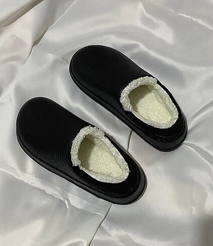 37 Beden siyah Renk UGG Teelik Kampanya