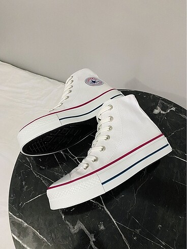 40 Beden Converse Platform Taban Sınırlı Stokla